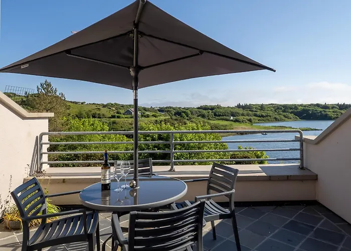 4 Harbour Heights * Clifden