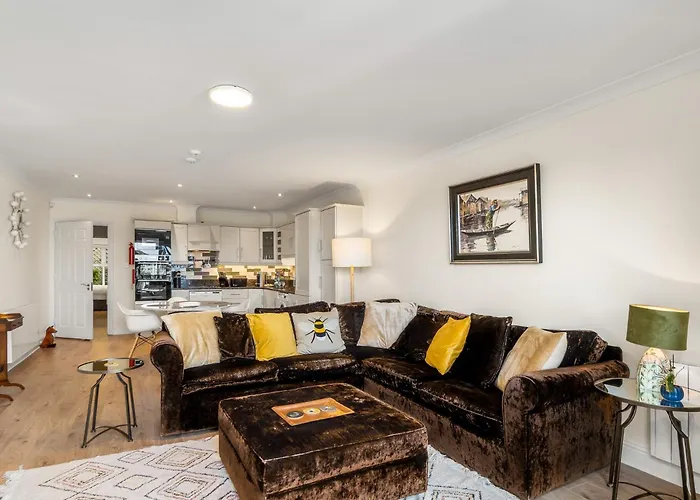 4 Harbour Heights Clifden