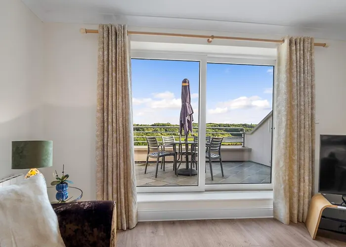 4 Harbour Heights * Clifden